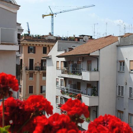 Di Fronte Alla Cupola Ρώμη Δωμάτιο φωτογραφία